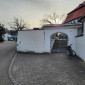 Blick auf den Durchgang