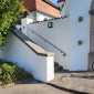 Treppenaufgang links